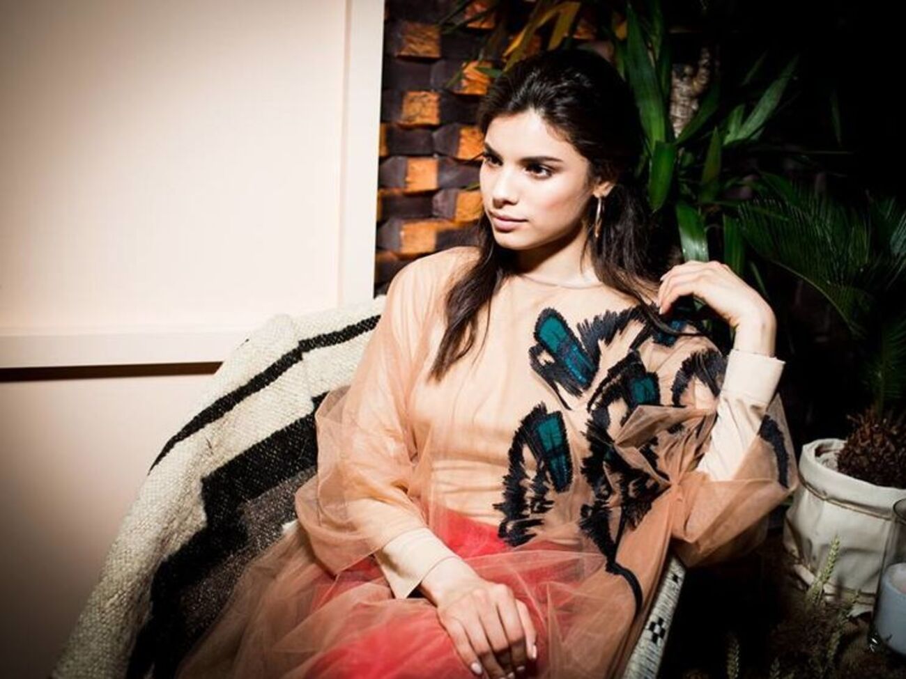 Michelle Andrade презентовала подборку песен