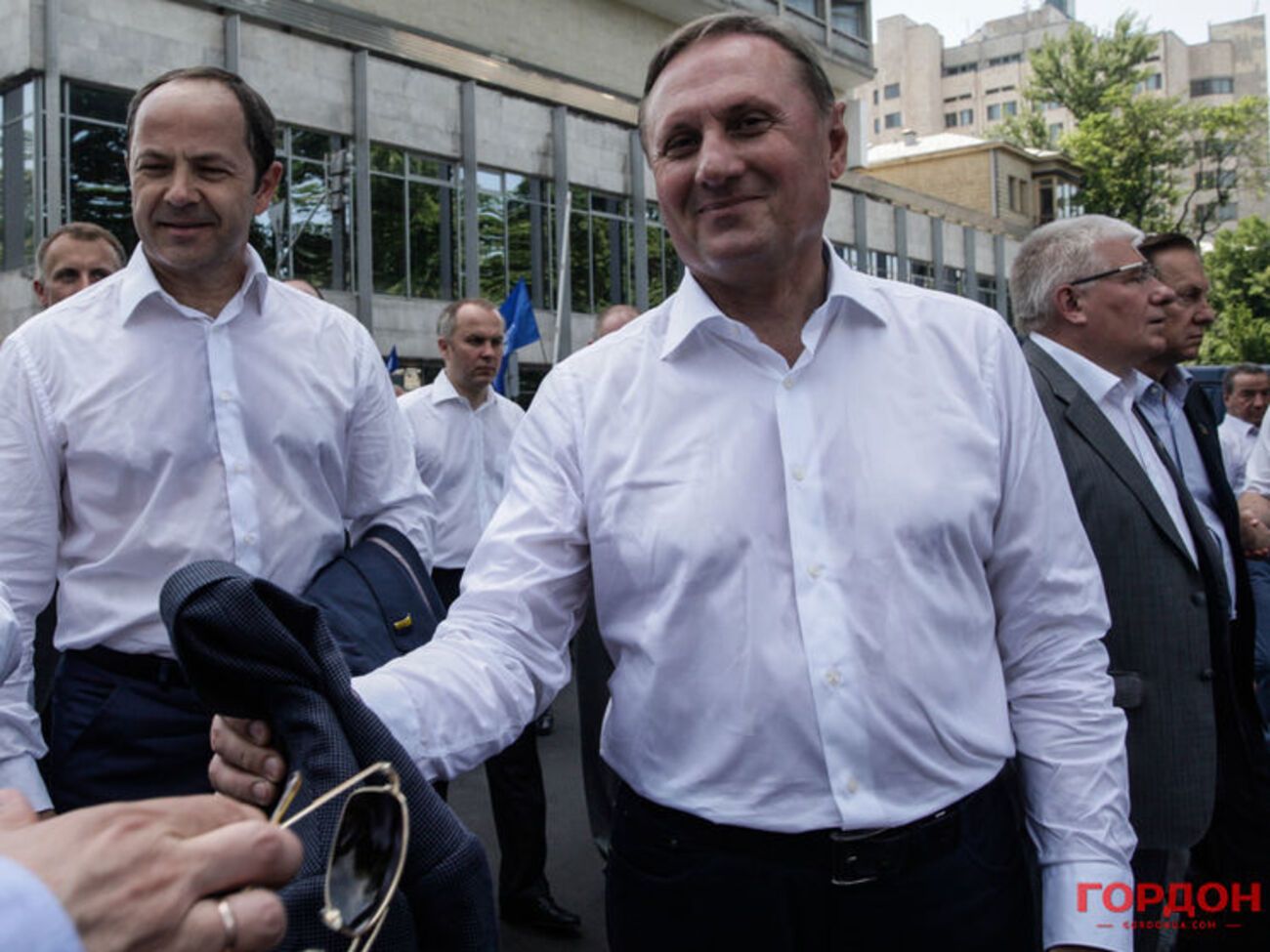 Ефремов: Когда идут военные события, и командир бросает своих людей, как вы к нему будете относиться?