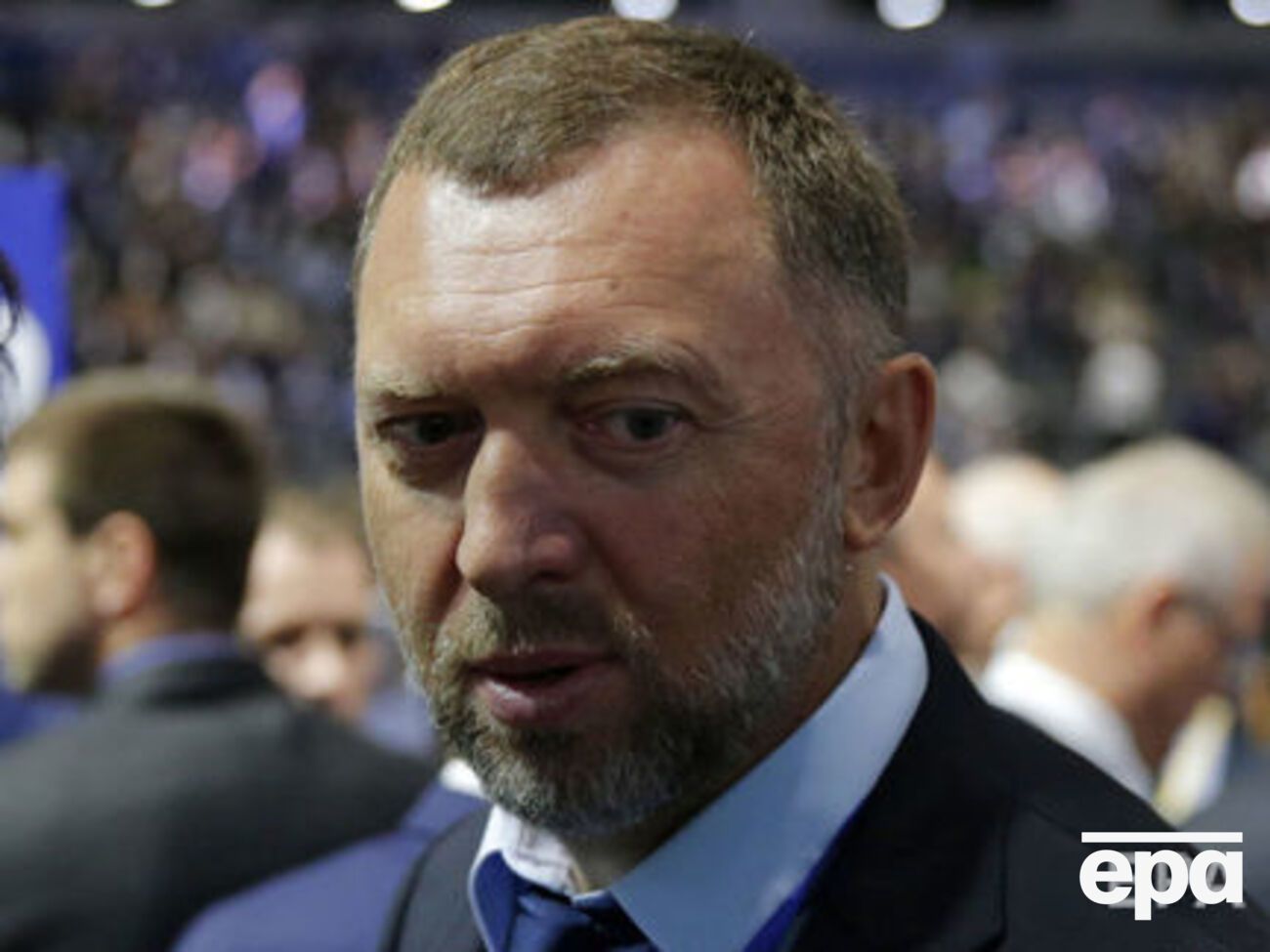 За даними "Интерфакса", зараз Дерипаска володіє 66% En+