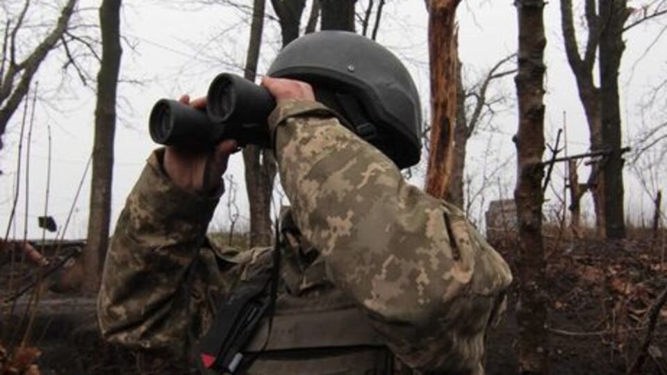 В разведке штаба предполагают, что техника могла быть уничтожена в результате пренебрежения элементарными пожарными нормами или же из-за некомпетентности российских военных