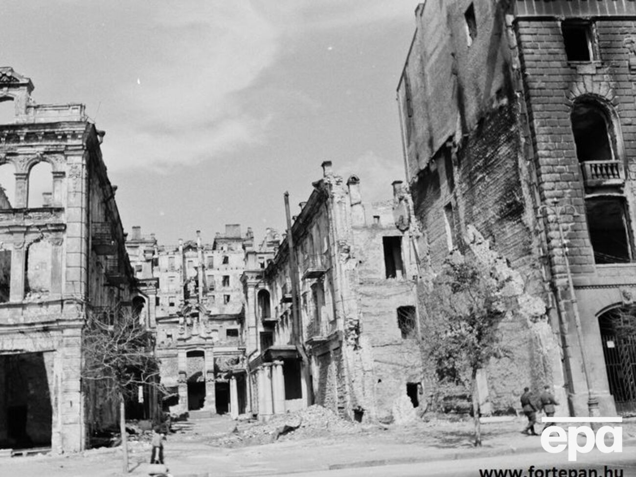 Разрушенный Малый пассаж в Киеве