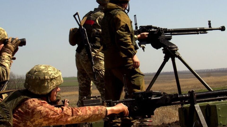 Українських військових обстрілювали на донецькому та луганському напрямках