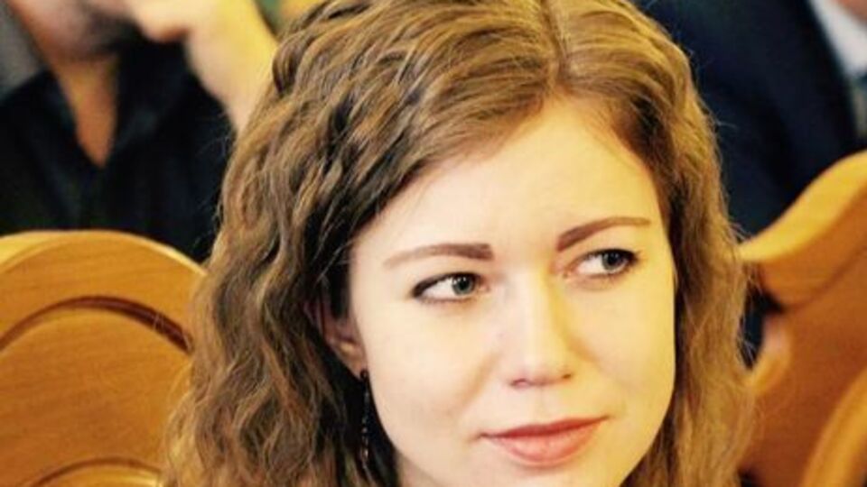 Во Львове начали сбор подписей за отставку директора школы №100, по приказу которого 25 апреля уволили учительницу Батюк