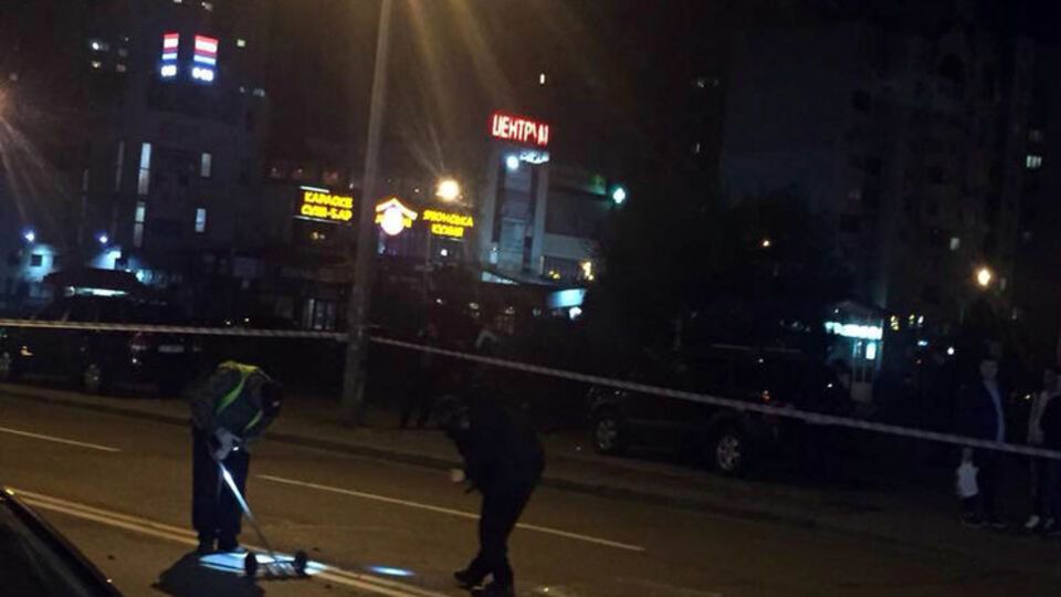 Взрыв в автомобиле Chevrolet произошел на киевской улице Михаила Драгоманова вечером 27 апреля