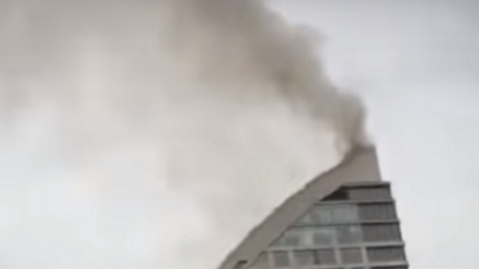 Пожар в Баку начался 28 апреля