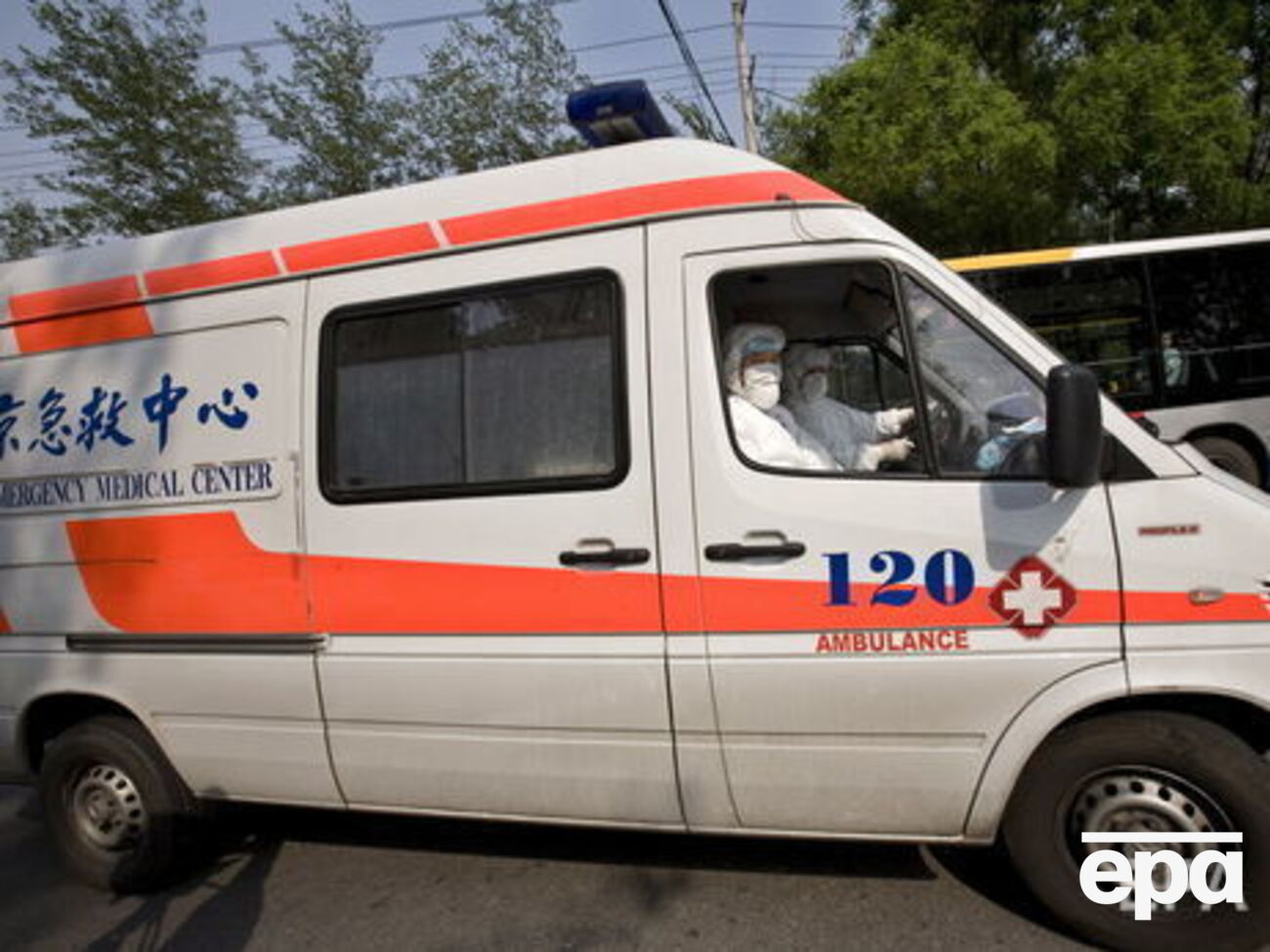 Местные власти в Китае сообщили, что госпитализированы 10 учеников школы