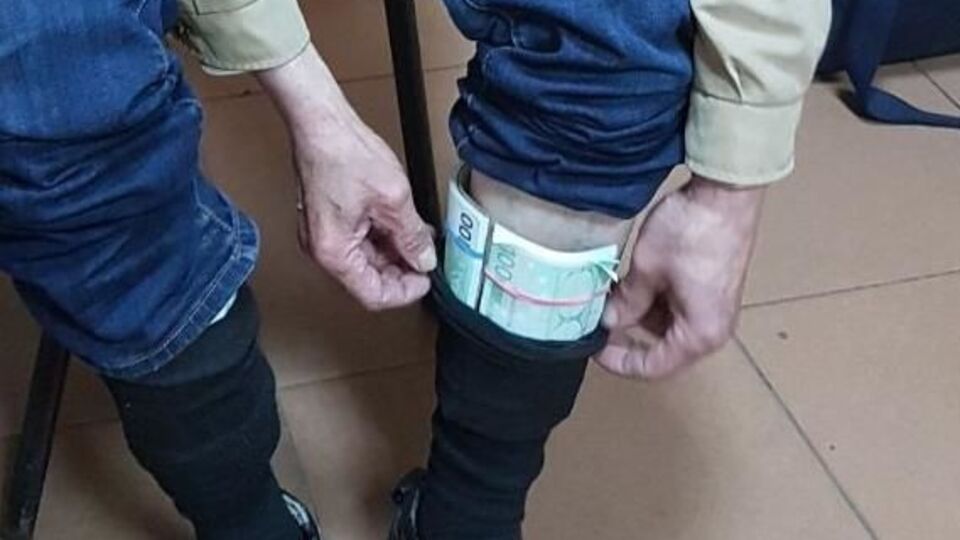 Пограничники обратили внимание на нервозность гражданина