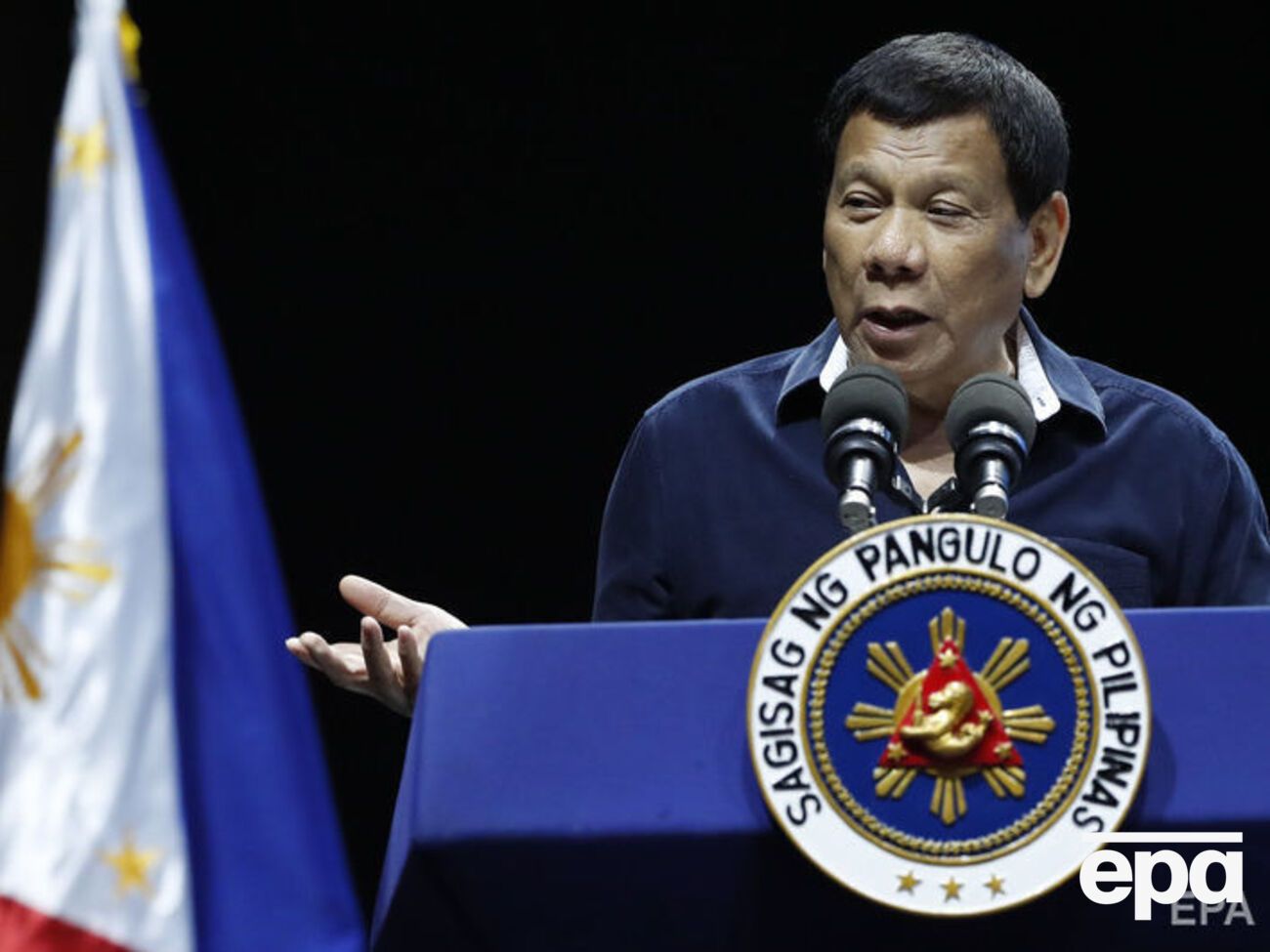 Дутерте: С помощью одного мастерского хода он теперь стал героем для всех