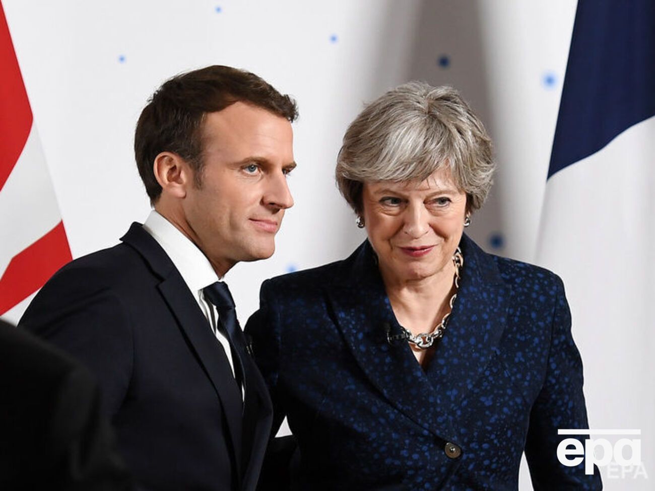 Макрон и Мэй заявили, что&nbsp;Франция и Великобритания подтверждают приверженность Конвенции о запрете химоружия&nbsp;