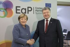 Порошенко 10 квітня поїде на зустріч із Меркель