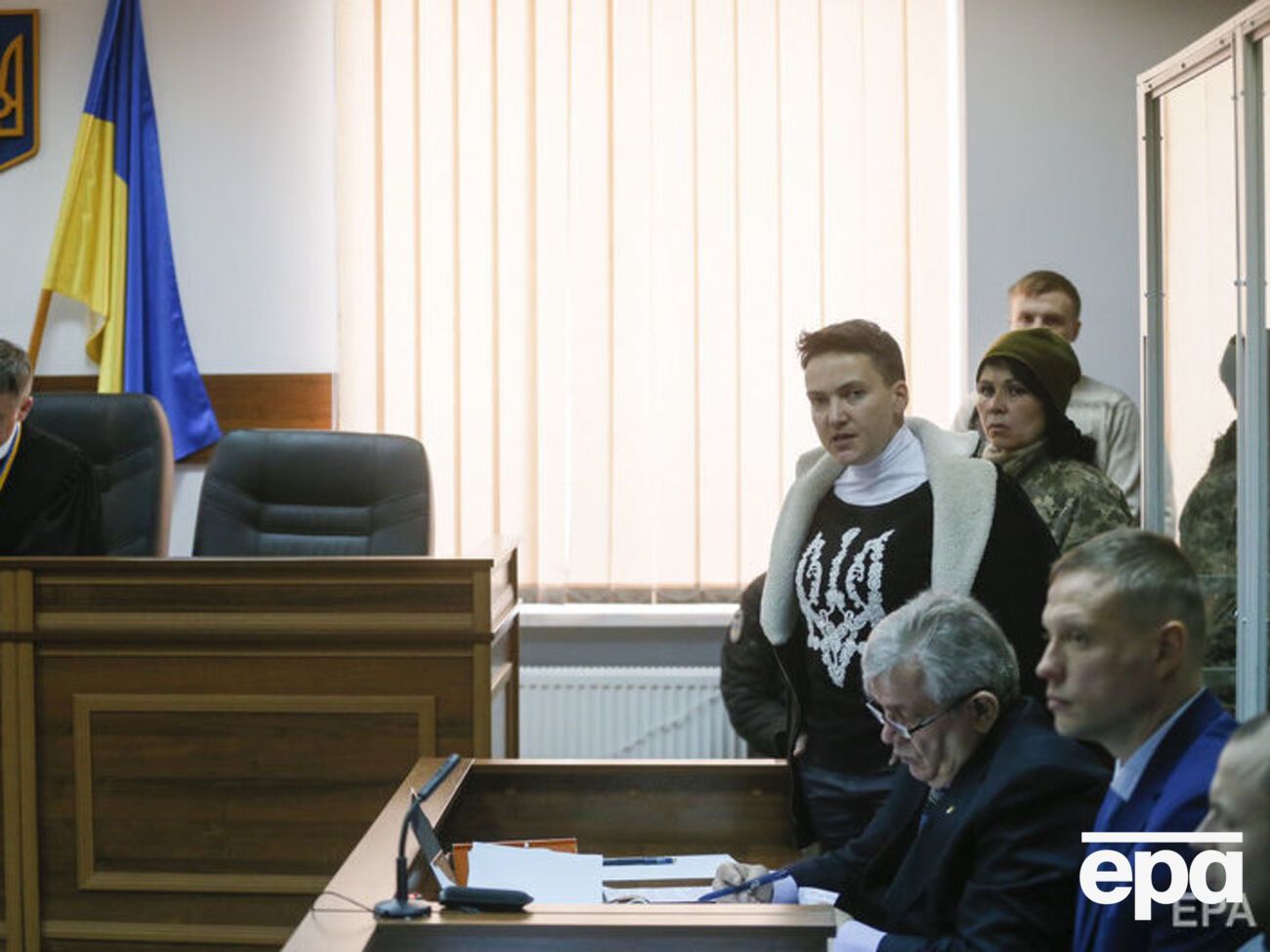 Чевгуз (второй слева) заявил, что решение о самоотводе согласовано с Савченко