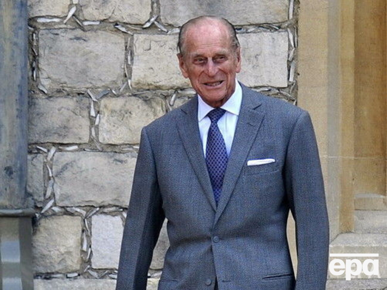 Принца Филиппа госпитализировали для проведения плановой операции