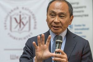 Фукуяма отметил, что популизм и радикальный национализм "прекрасно себя чувствуют именно в нестабильных политических обстоятельствах"