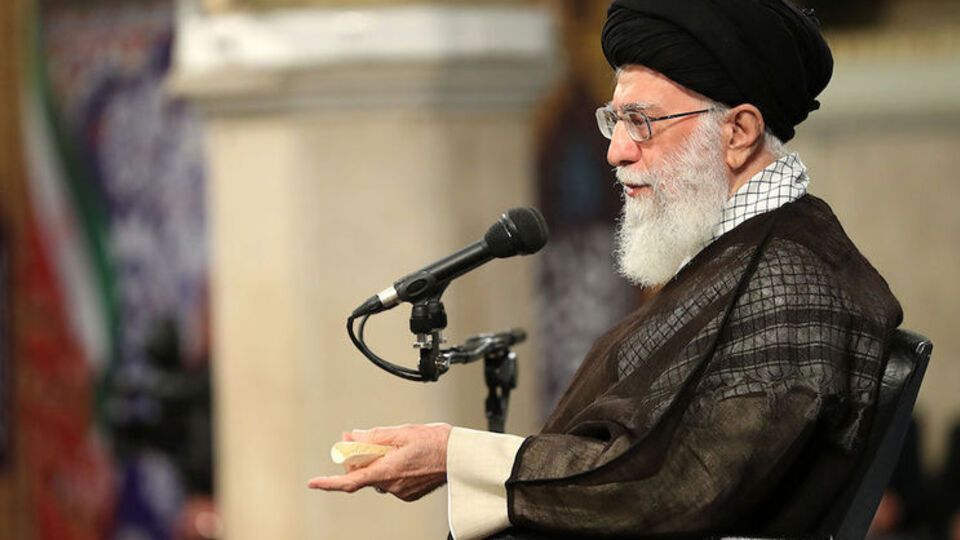 Хаменеи: США хотят, чтобы мусульмане боролись против мусульман
