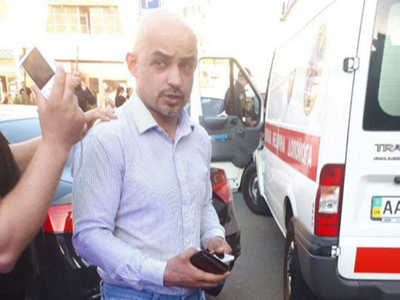 Народному депутатові від Блоку Петра Порошенка Мустафі Найєму завдали легких тілесних ушкоджень