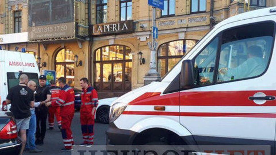 Найема с места инцидента забрала машина скорой помощи