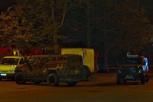 На місце навчань прибула броньована техніка