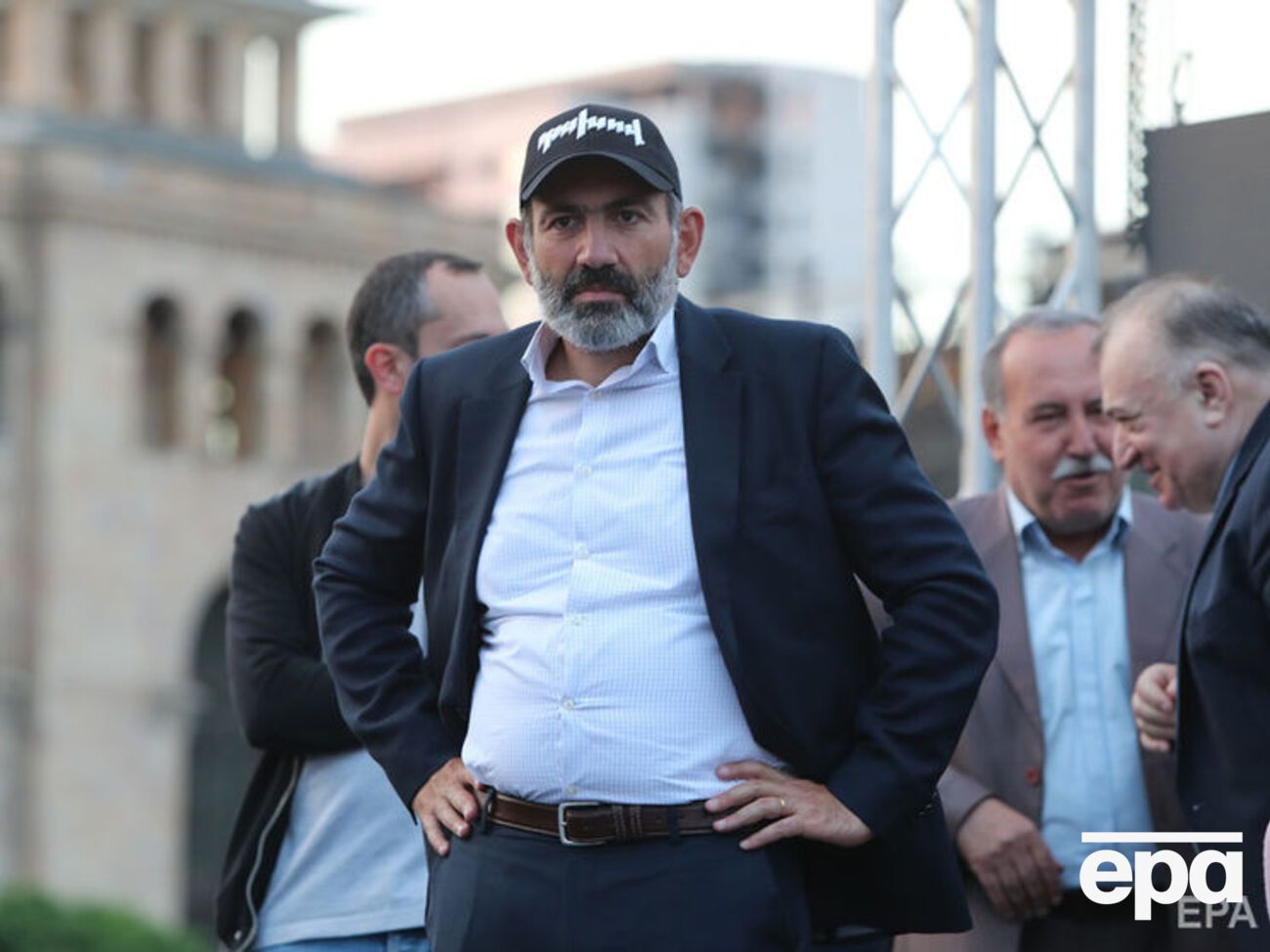 Пашинян призвал возобновить акции гражданского неповиновения