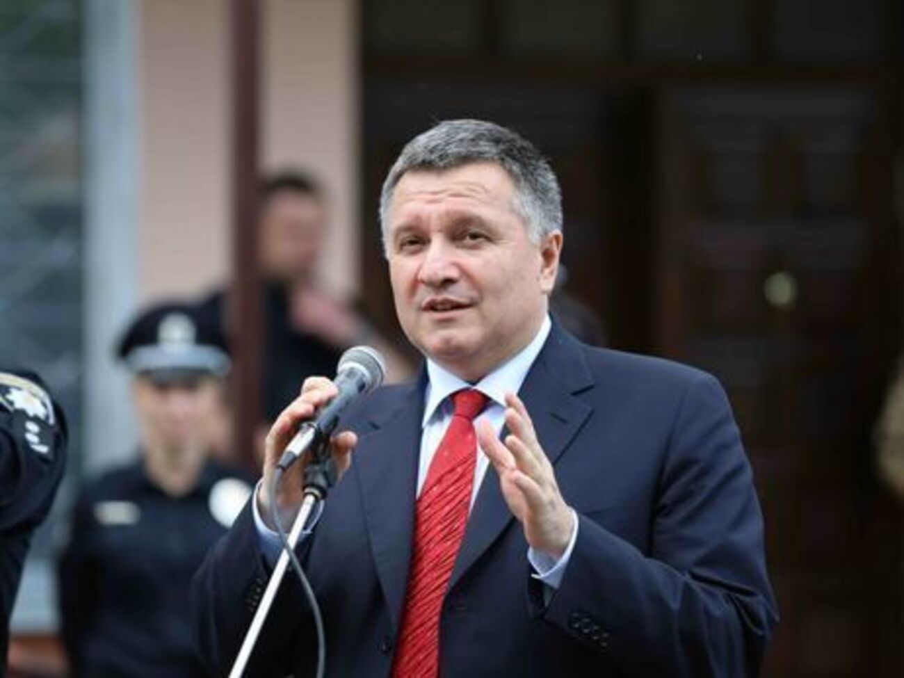 Аваков: Я б міг "злити" свою посаду під президентську вертикаль. Але я не думаю, що це пішло б на користь суспільству