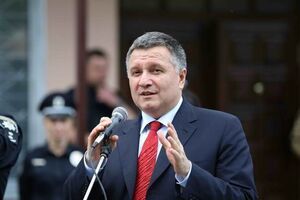 Аваков: Я б міг "злити" свою посаду під президентську вертикаль. Але я не думаю, що це пішло б на користь суспільству