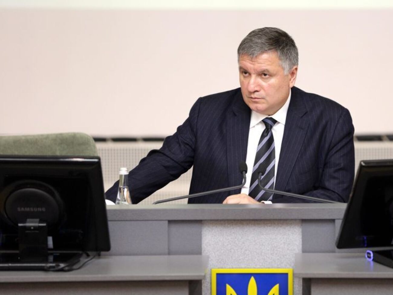 Аваков: Не розумію, як він може представляти Україну в Мінську