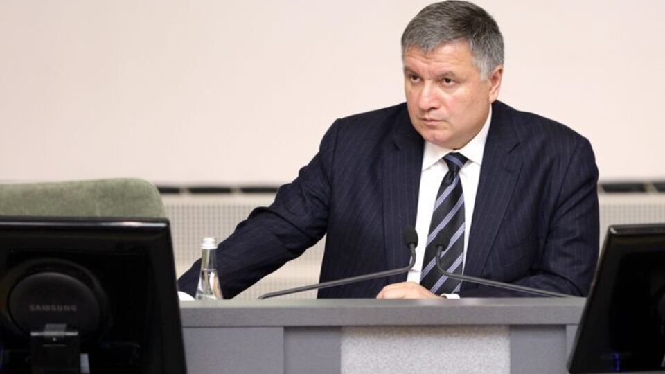 Аваков: Не розумію, як він може представляти Україну в Мінську