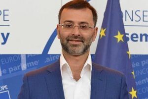 Логвинский (на фото) предполагает, что кому-то выгодно манипулировать записями разговоров, которые велись в кабинете Холодницкого