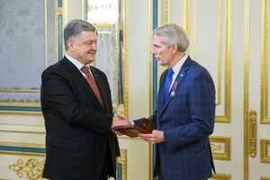 Порошенко і Портман провели зустріч у Києві та обговорили ситуацію на Донбасі