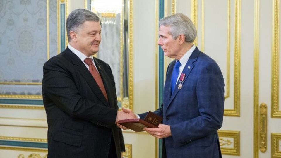 Порошенко і Портман провели зустріч у Києві та обговорили ситуацію на Донбасі