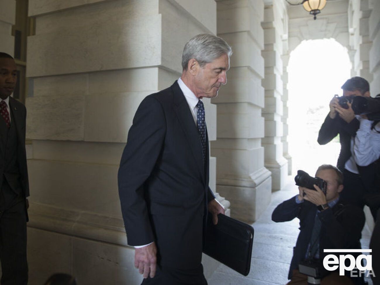 Офис Мюллера направил запрос на интервью еще одному российскому олигарху