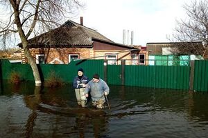 Из-за потепления уже подтопило жилые дома в Чернигове и Ахтырке