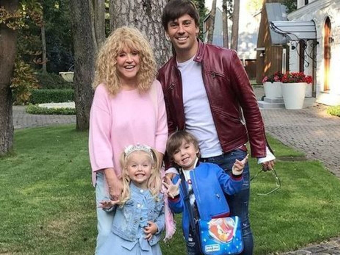 За словами адвоката, сімейство Пугачової та Галкіна скористалося спеціальною кіпрською програмою