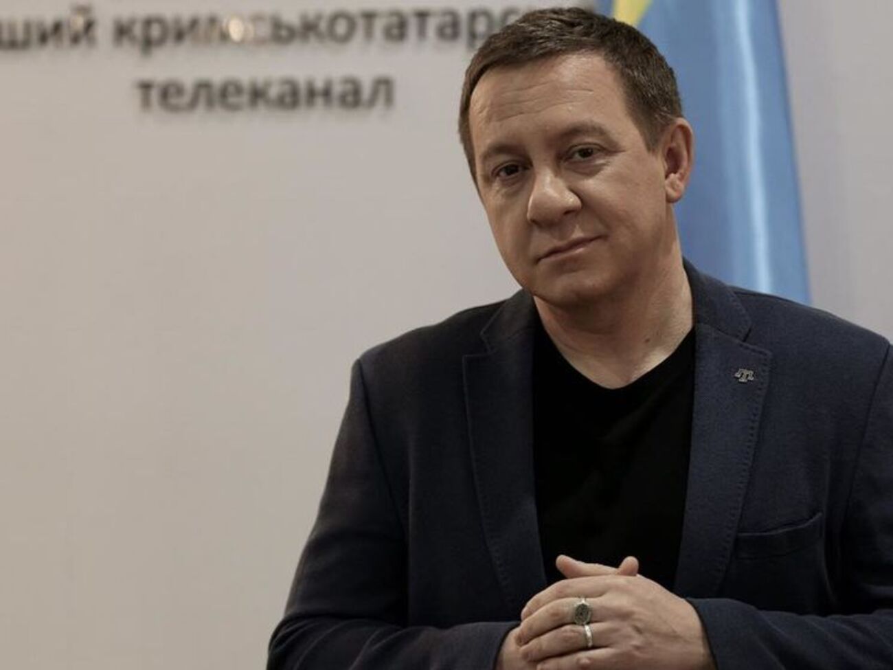 Фейкові кримські українці боролися з кримськими татарами до анексії, потім передислокувалися до Києва та у вишиванках продовжують свою роботу тут
