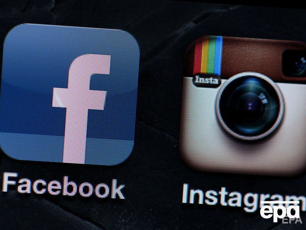 Facebook и Instagram заблокировали свыше 270 учетных записей фабрики троллей
