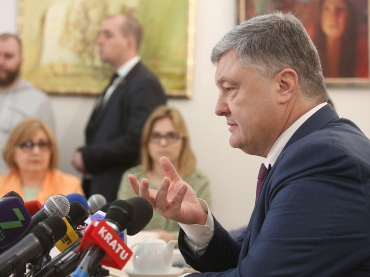 Порошенко вважає, що північні райони Рівненської області не страждають від нелегального видобування бурштину