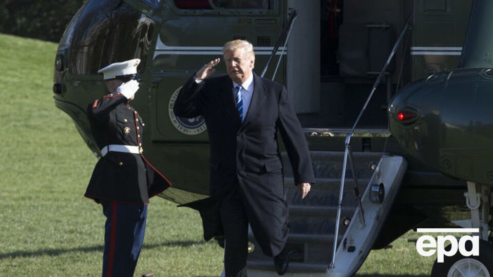 Трамп відмовився давати розгорнутий коментар щодо можливого роману з Кліффорд