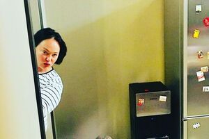 Гузєєва: Руку порізала у день народження Льольки