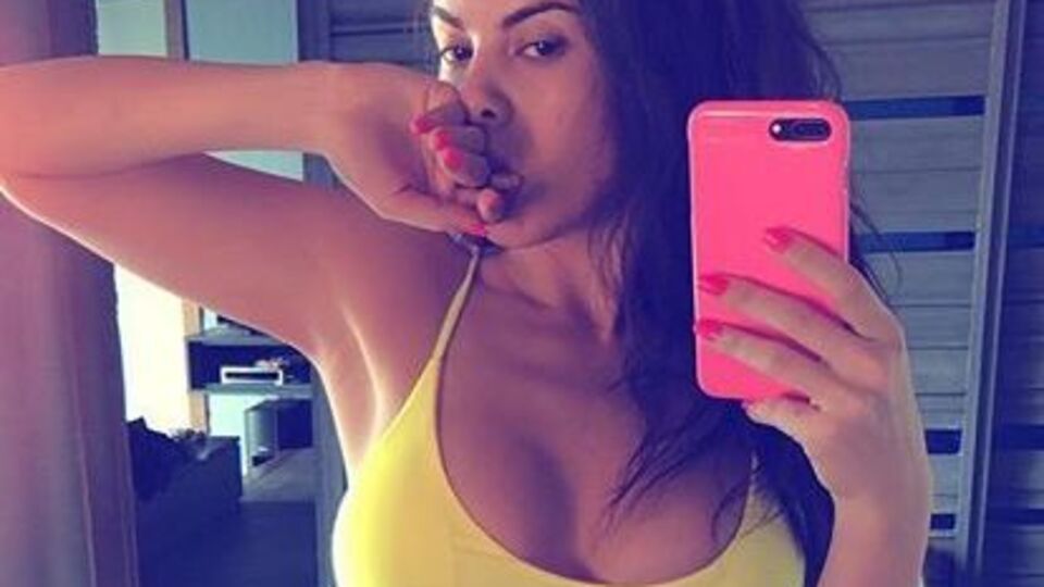 Каменских оголила пресс