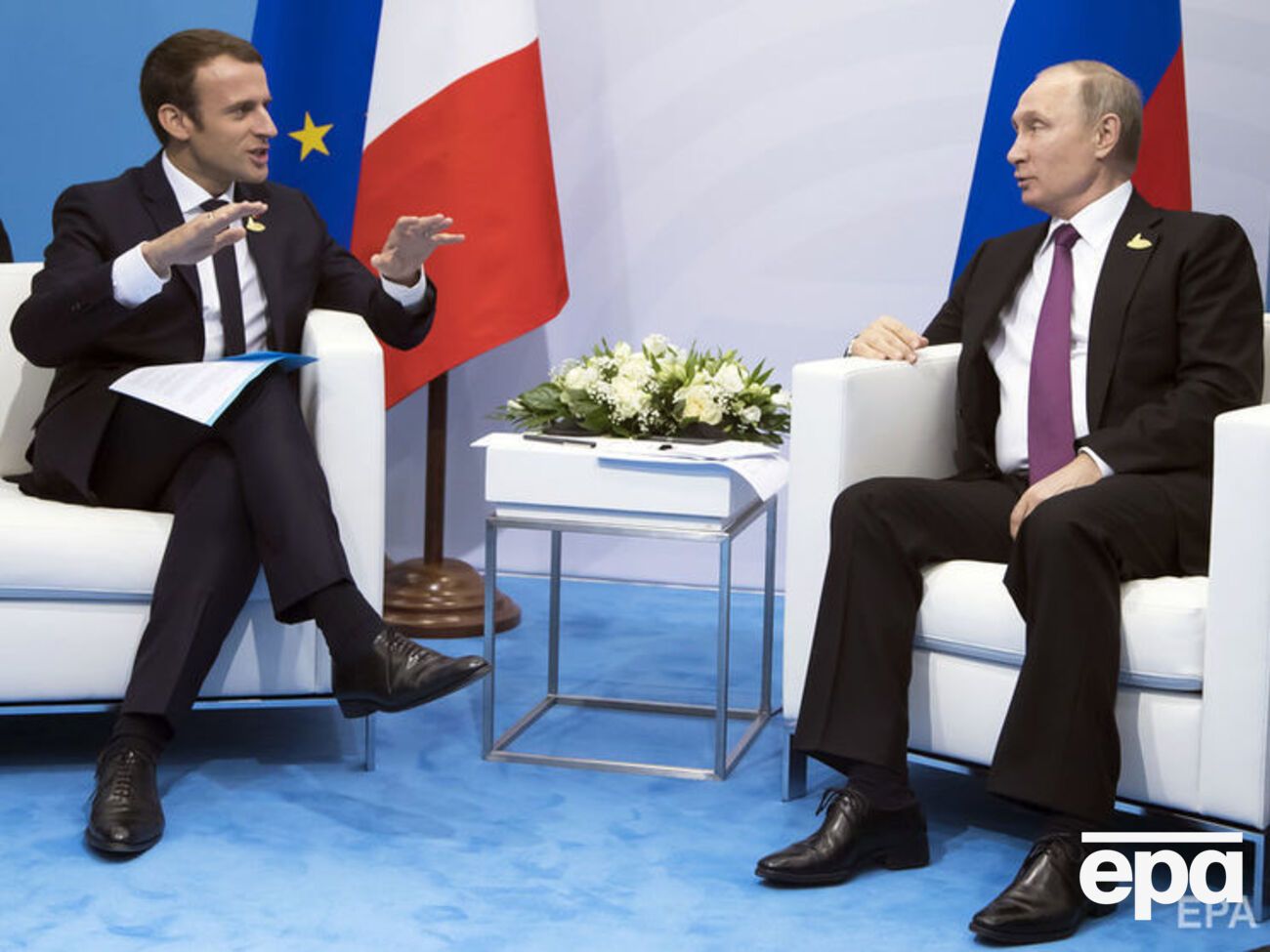 Макрон и Путин поговорили по телефону