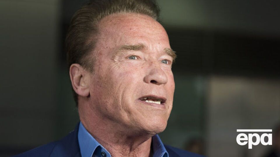 Шварценеггер очнулся после операции со словами: "I'm back"