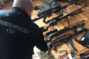 По данным СБУ, изъятое оружие могли использовать для провокаций в местах массового скопления людей