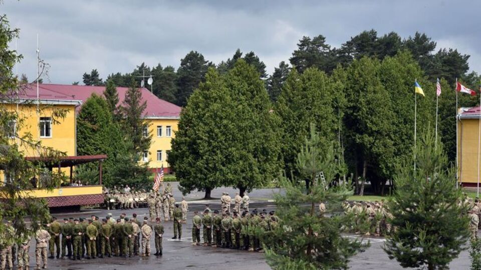 Обучать украинцев литовские военнослужащие будут вместе с коллегами из США, Канады, Польши и Великобритании на полигоне в Яворове