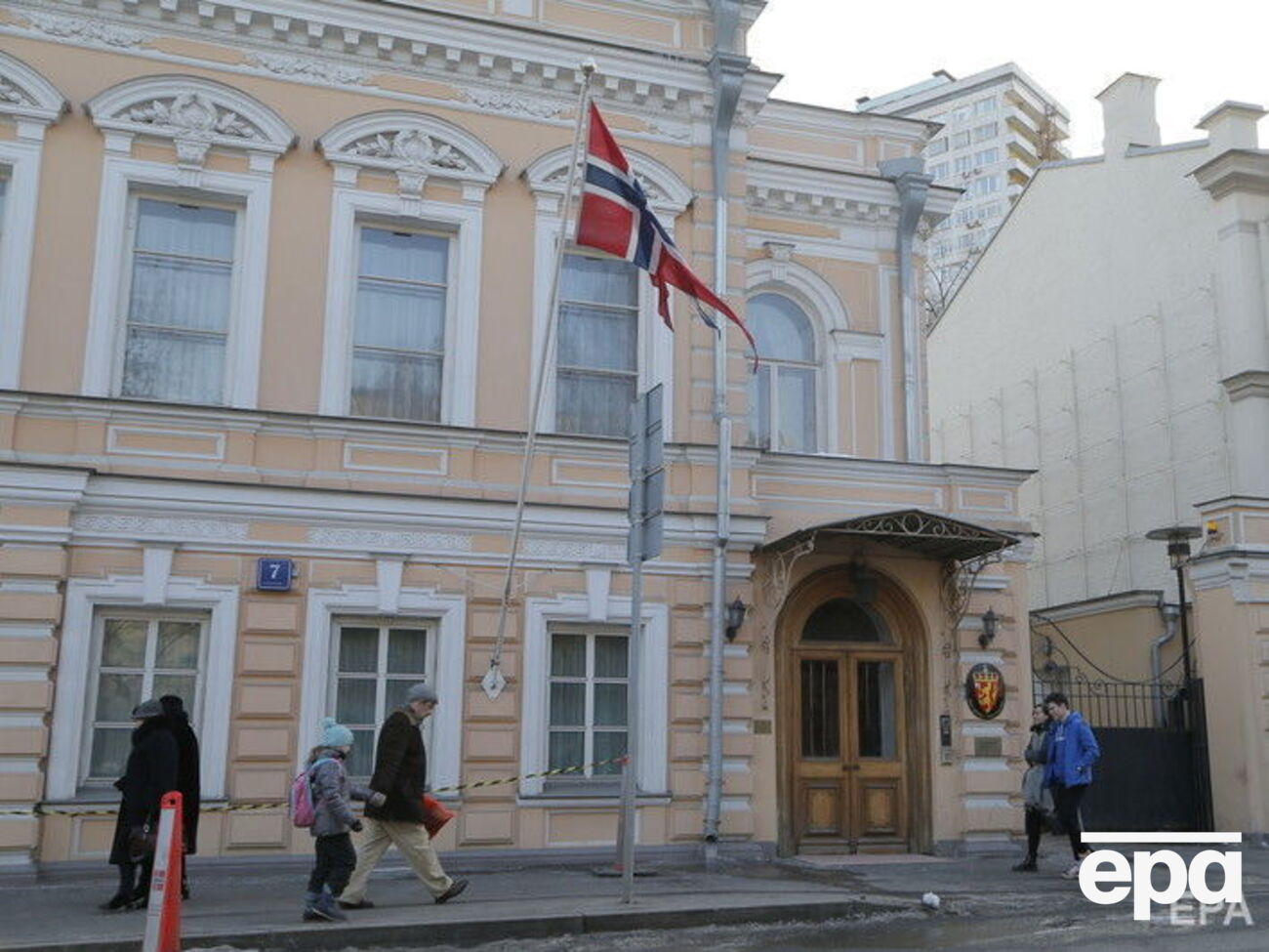 Жители города Вадсе&nbsp;обращались в полицию с вопросом не началась ли война с РФ