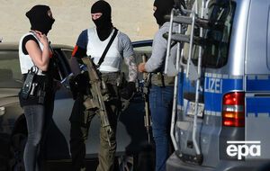 Поліція не відкидає, що в будинку водія є вибухівка