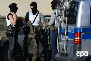 Полиция не исключает, что в доме водителя есть взрывчатка