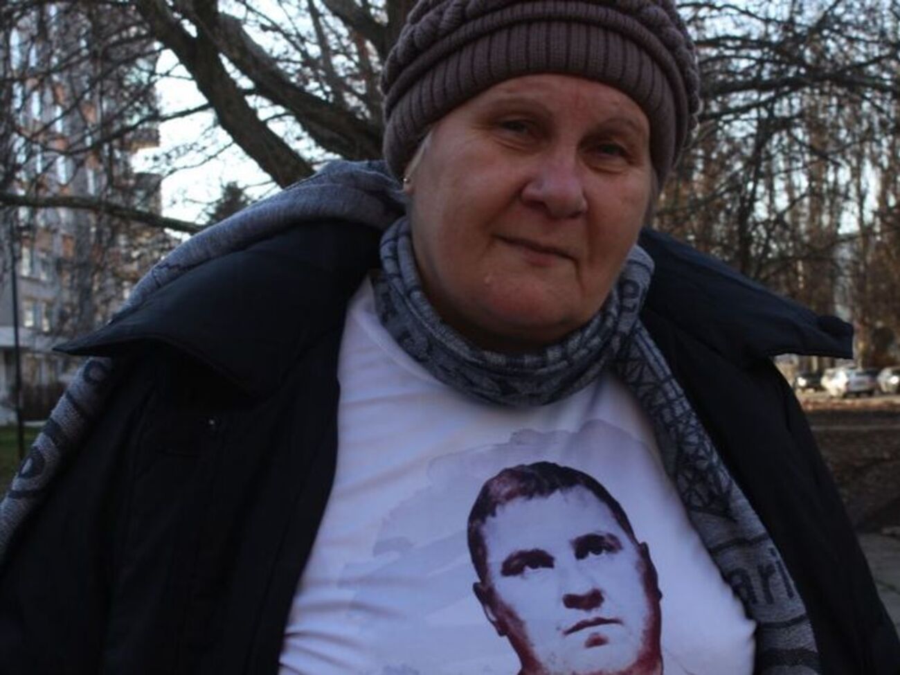 Мати Панова возить сину продукти