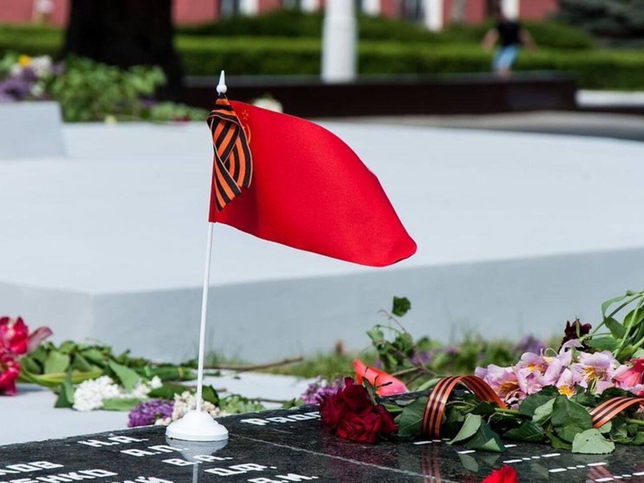 В России День Победы популярнее Нового года и Пасхи