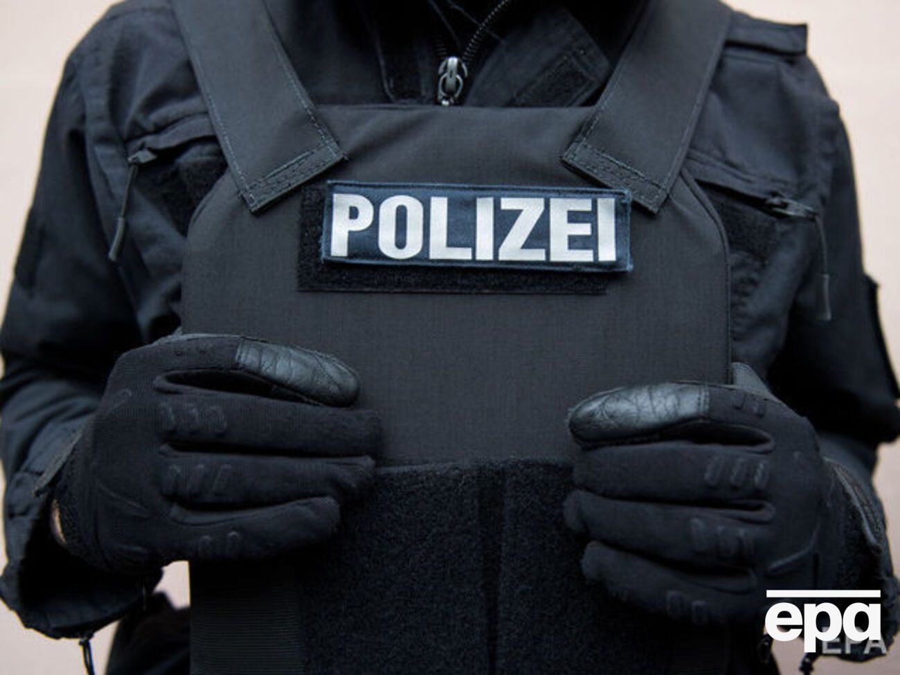 Полиция эвакуировала 26 тыс. человек