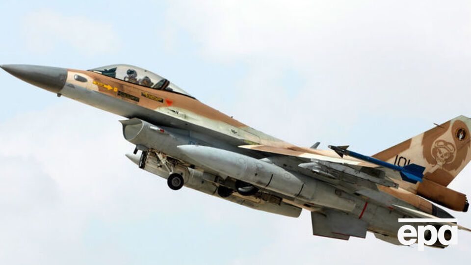 По данным минобороны РФ, по Сирии нанесли удары два самолета F-15 ВВС Израиля