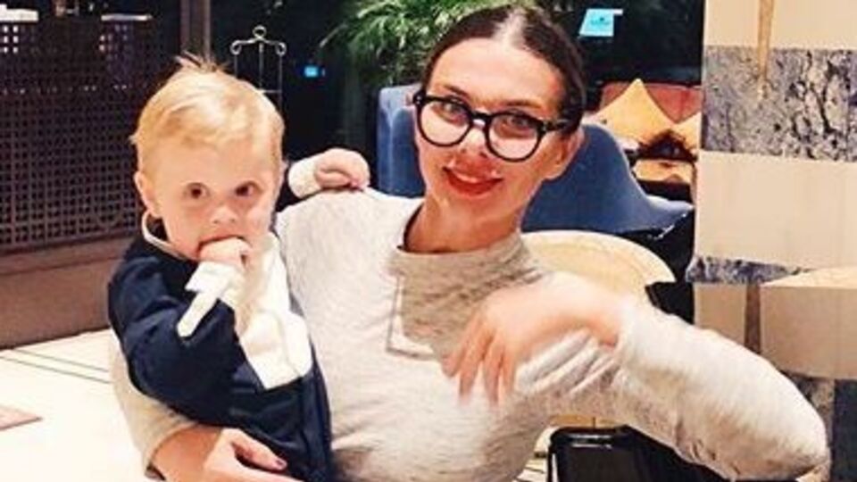 Седокова: С днем рождения, мой Гектор. Ты, конечно, вряд ли это прочтешь, но, знаешь, когда счастлив, то очень хочется кричать на весь мир!